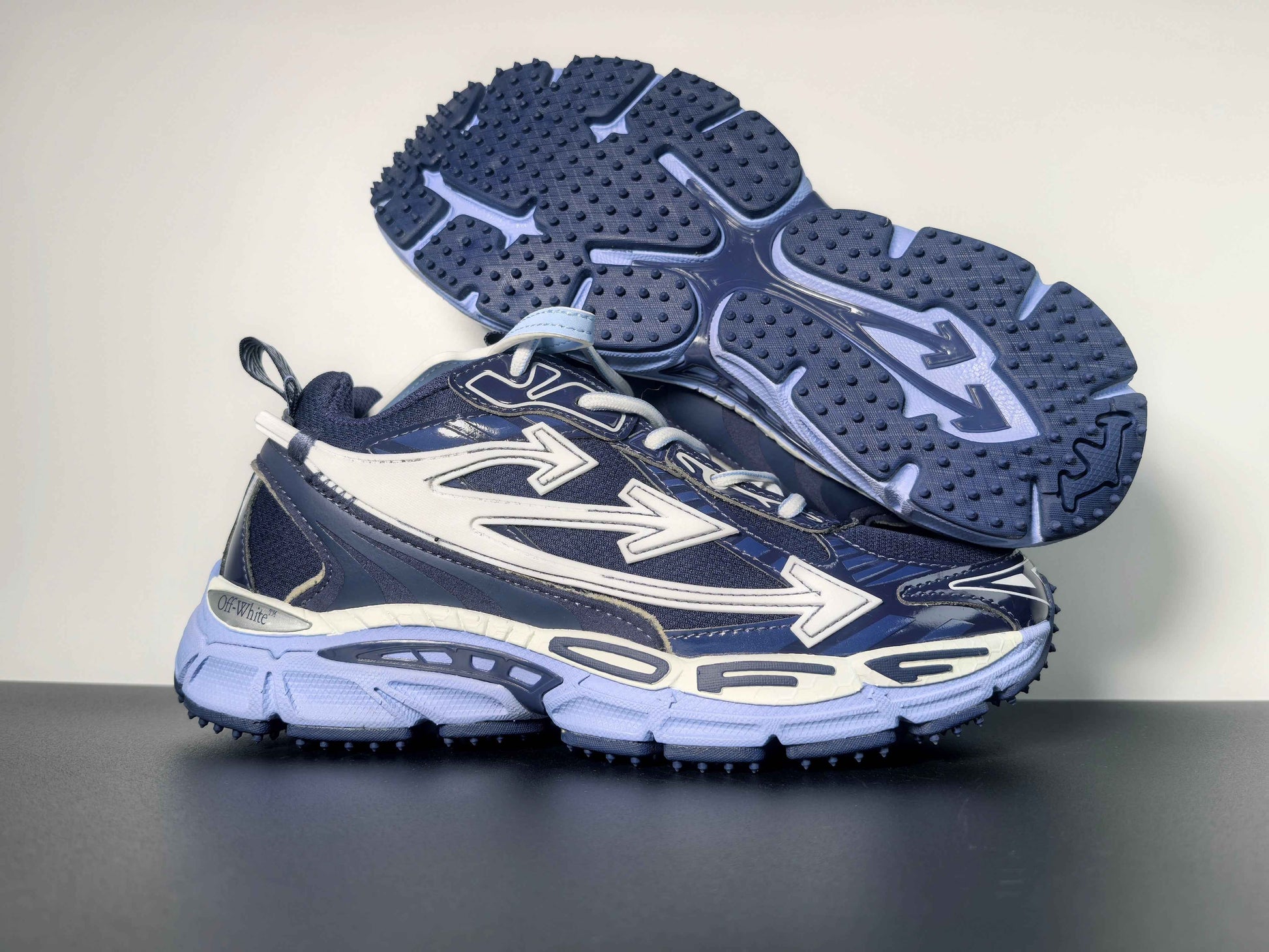 Off-White C/O Virgil Abloh Sneakers 006