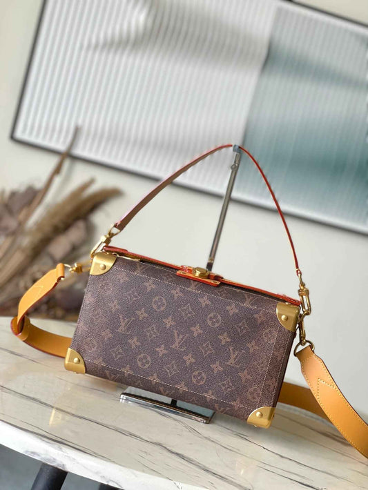 LuVi Soul Trunk East West Monogram Dus M11744