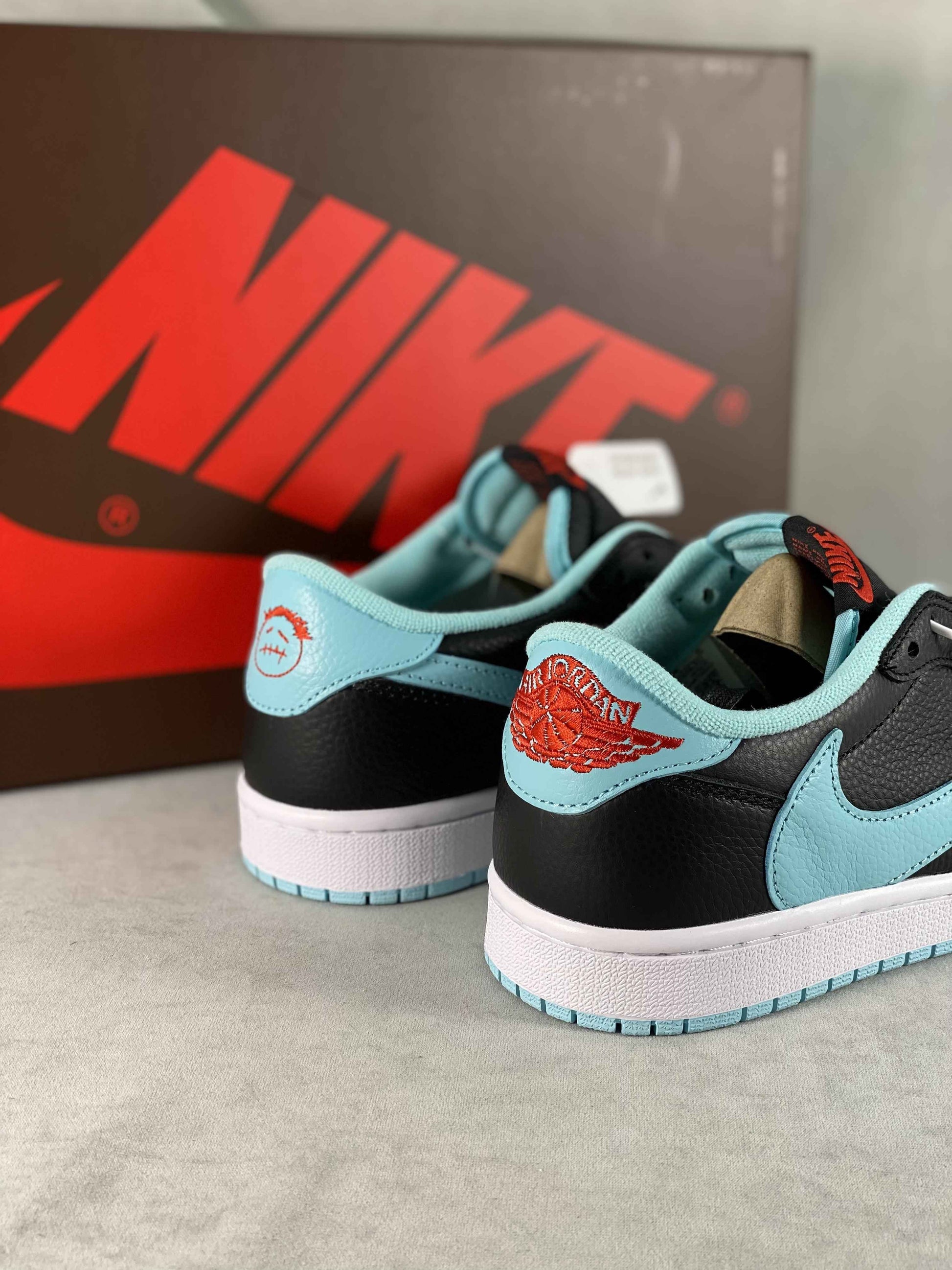 Custom Travis Scott x Air Jordan 1 Reverse Mocha DM7866 701