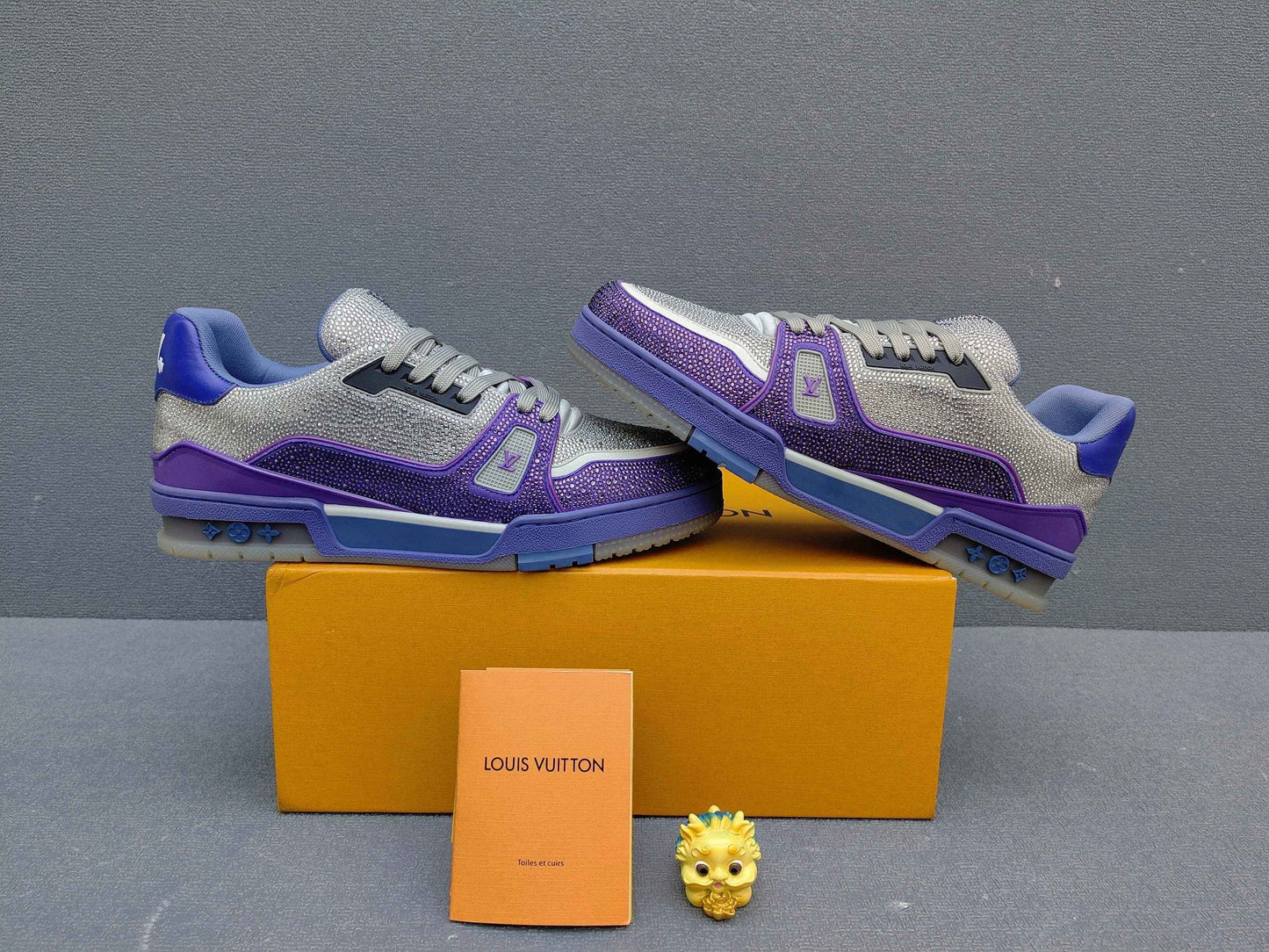 Virgil Abloh x LV Monogram Sneakers AS00400