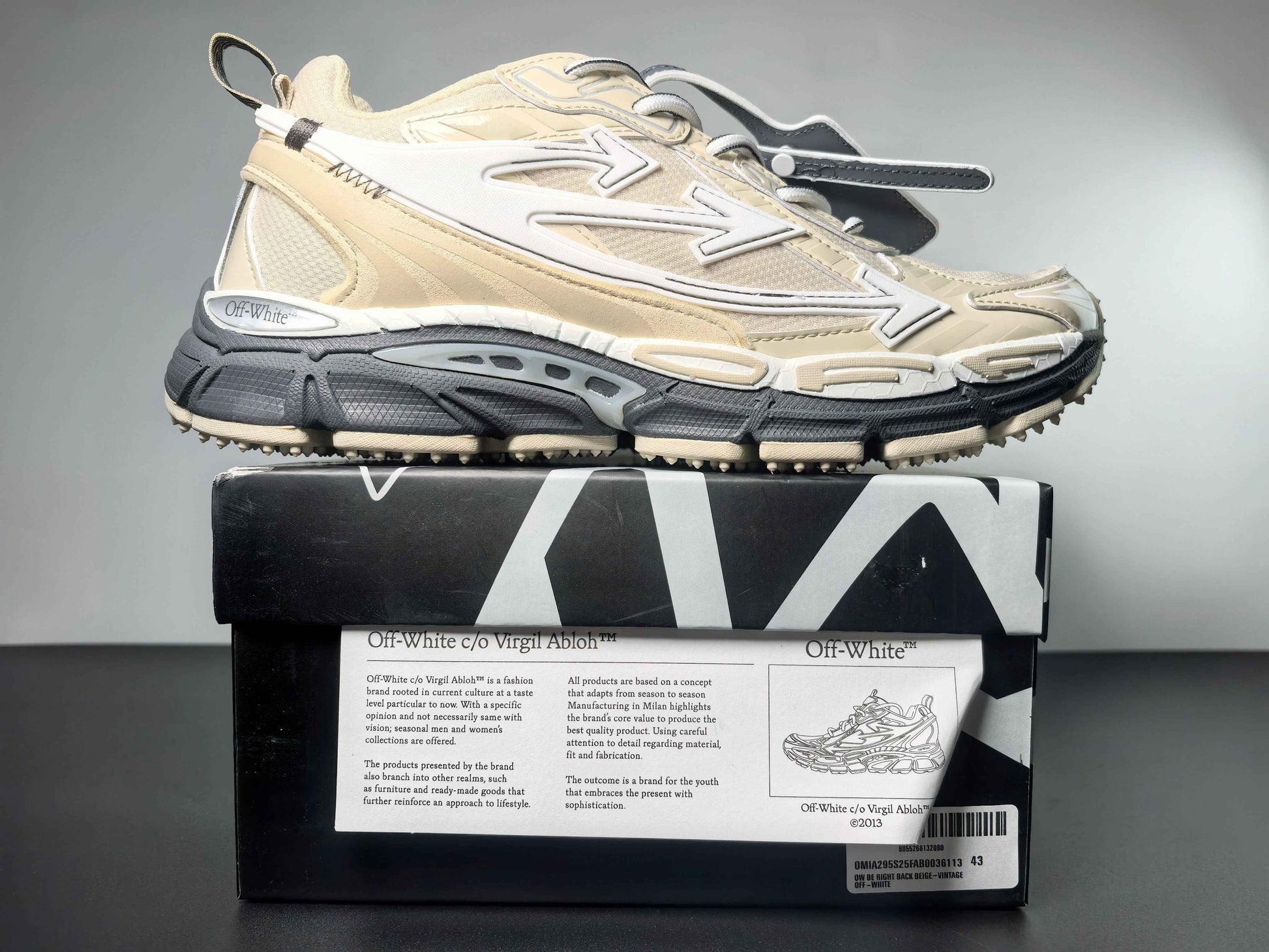 Off-White C/O Virgil Abloh Sneakers 009