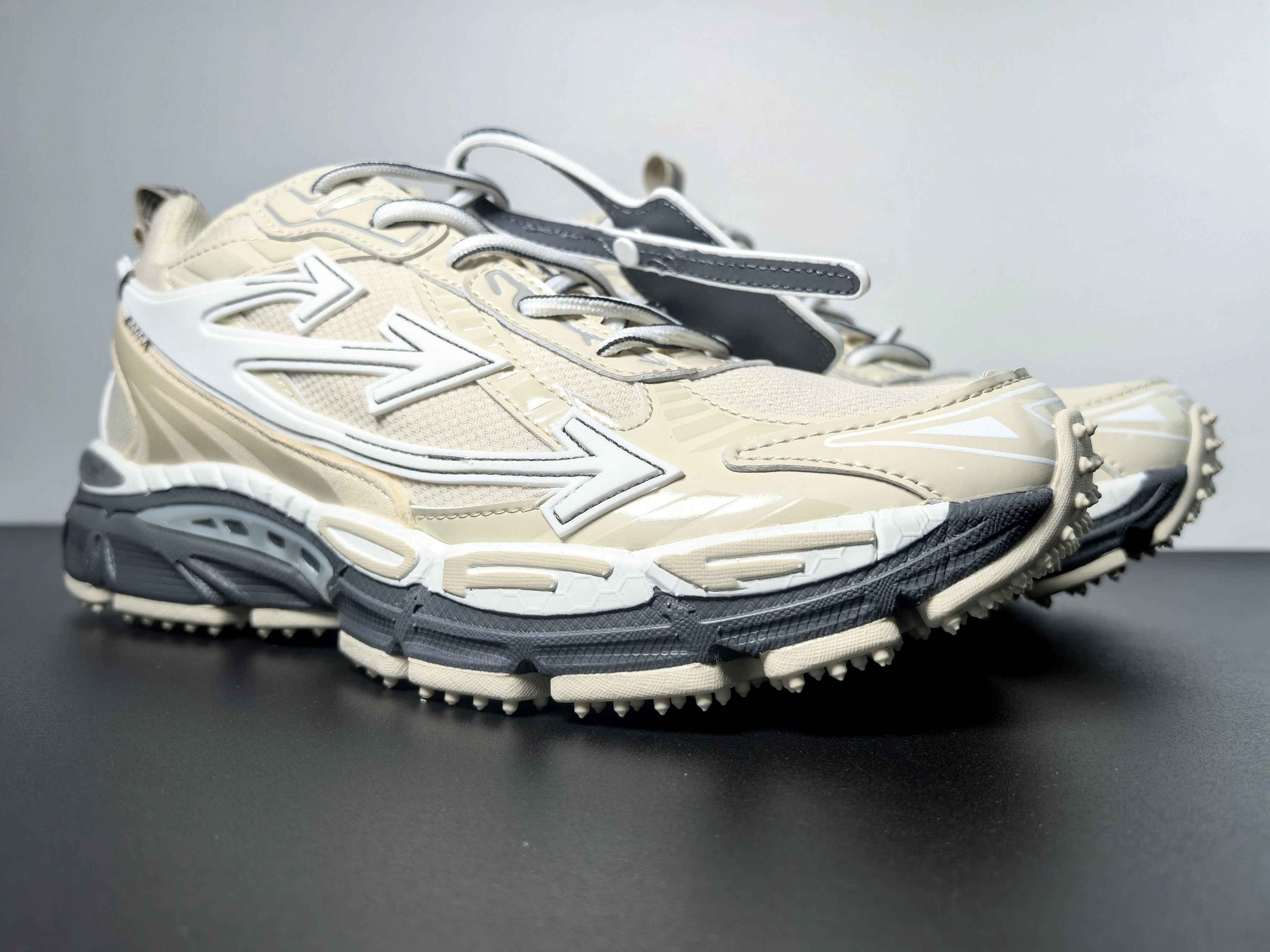 Off-White C/O Virgil Abloh Sneakers 009