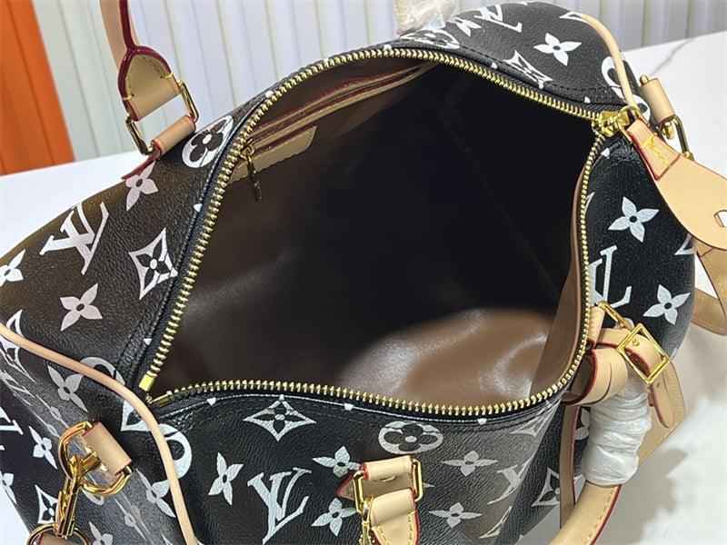 1984 LuVi Monogram M24422