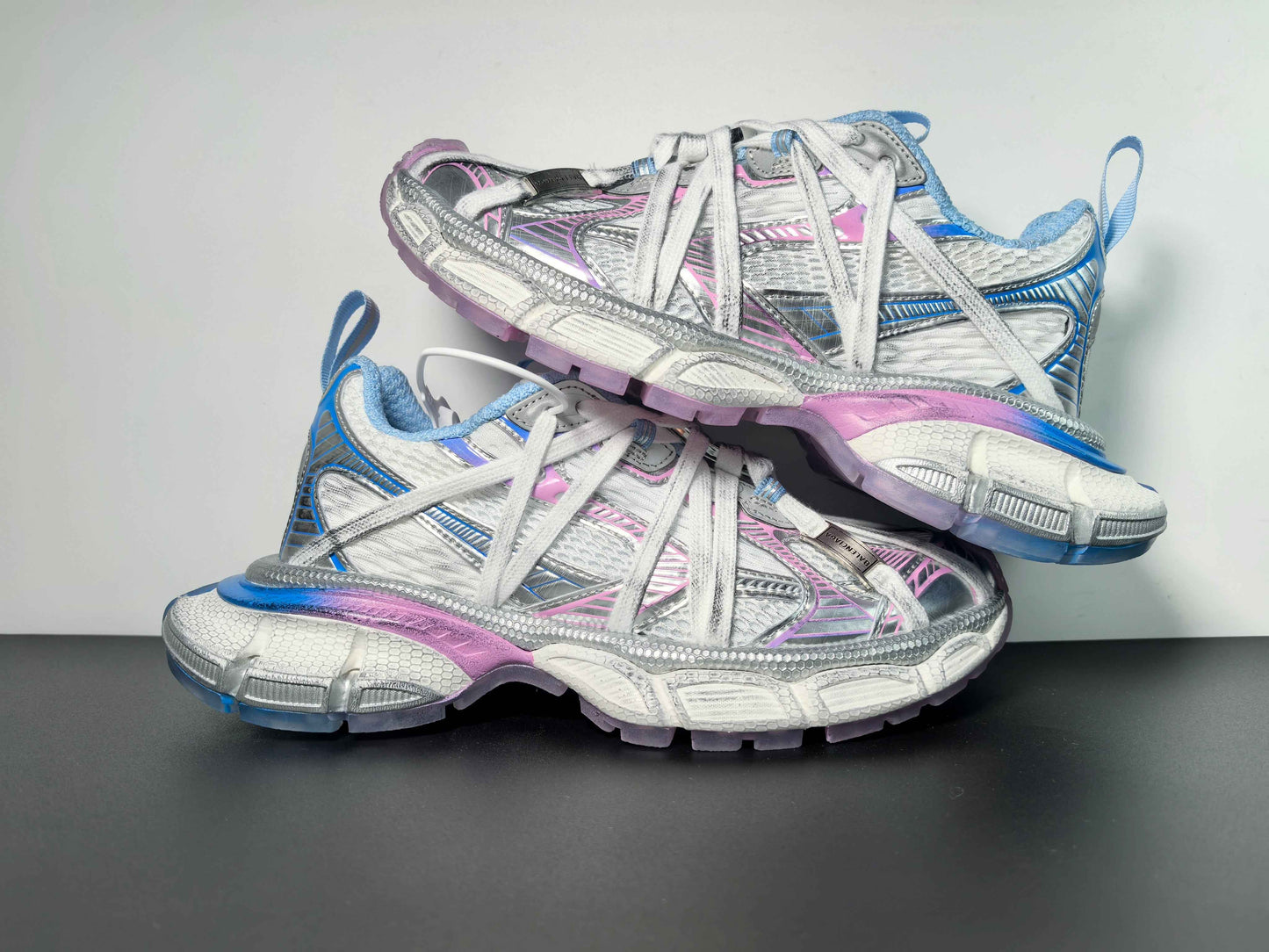 Balenciaga Runner 3XL Extreme Lace 02