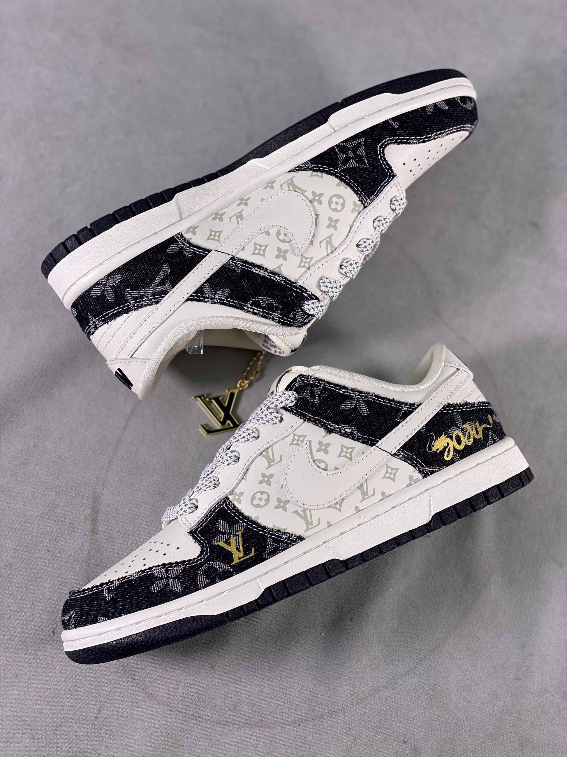 Custom SB Dunk Low x LV FC1688 163