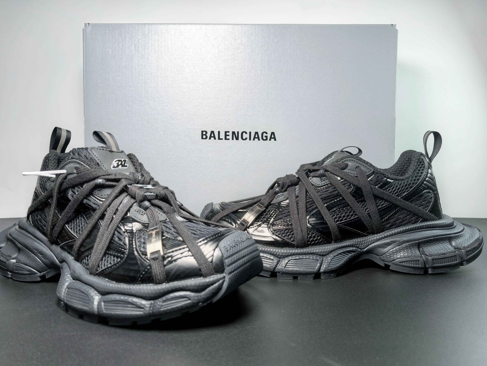 Balenciaga Runner 3XL Extreme Lace 03
