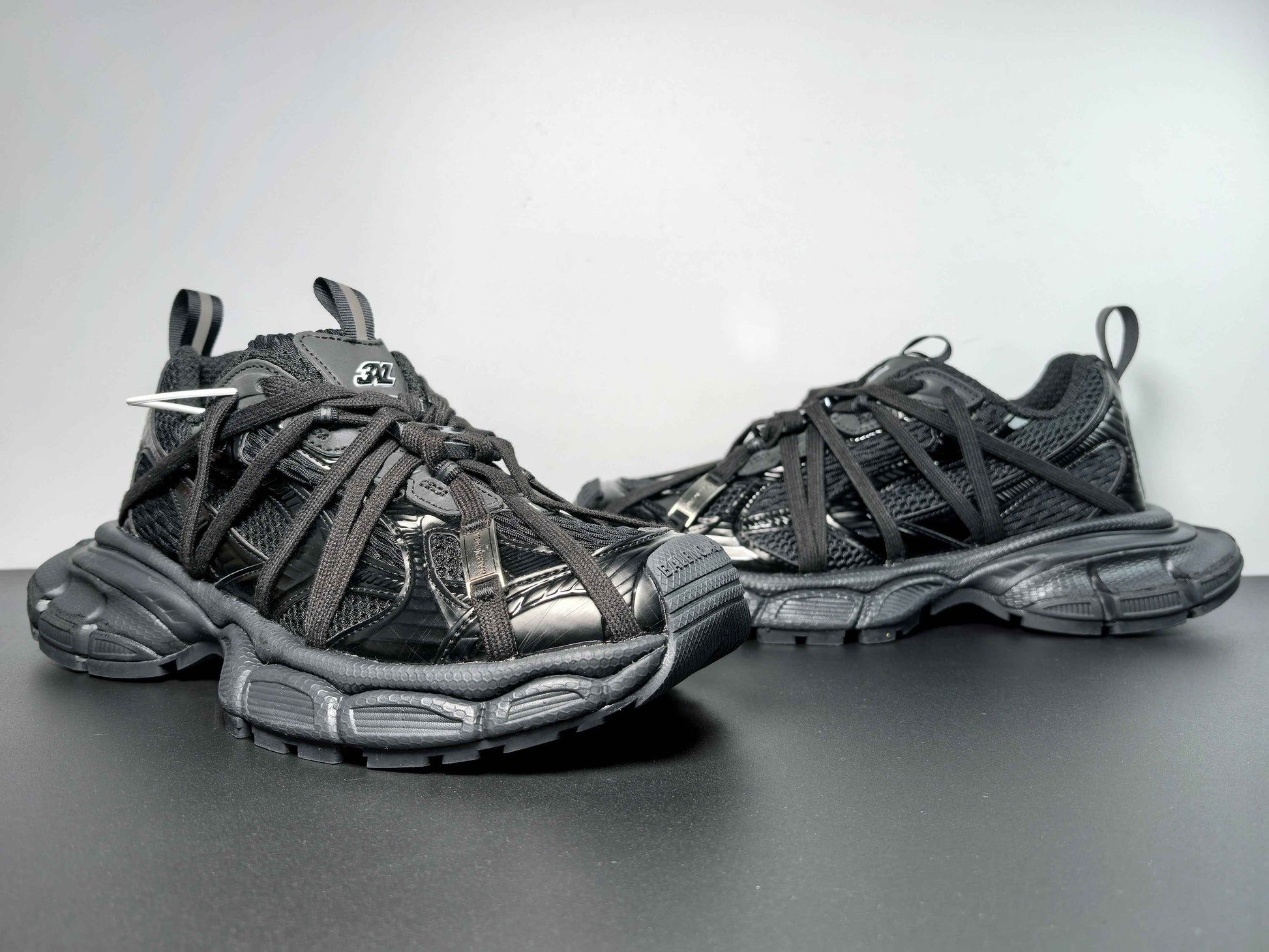 Balenciaga Runner 3XL Extreme Lace 03